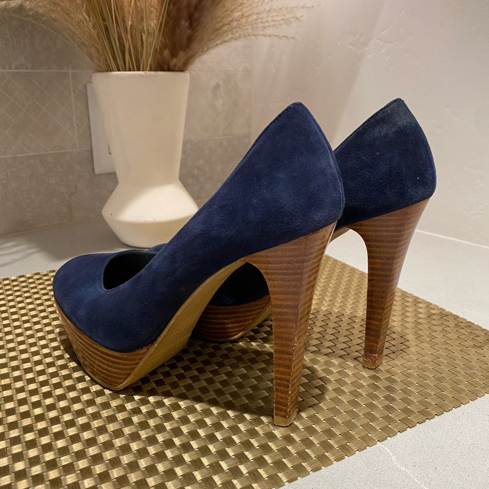 Stuart Weizman Navy Suede Platforms Size 6.5 - image 3